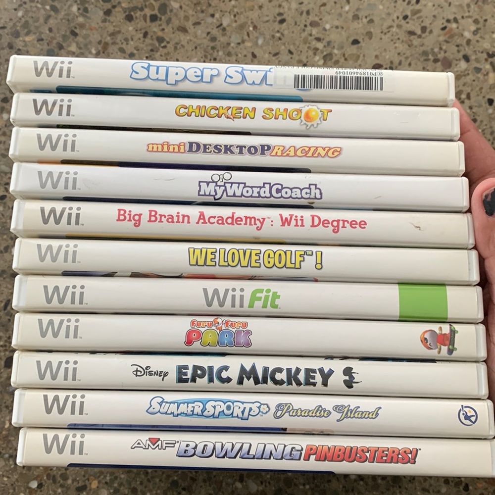 Lot of  11 wii games